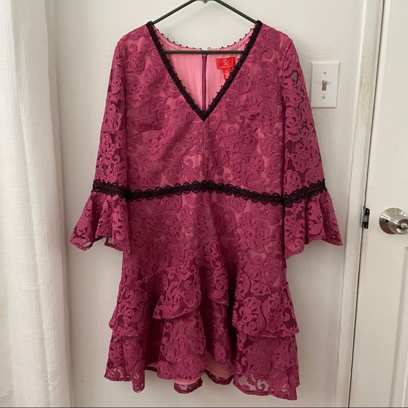 NEW Monique Lhuillier Ines Dress Pink Lace - Picture 2 of 7